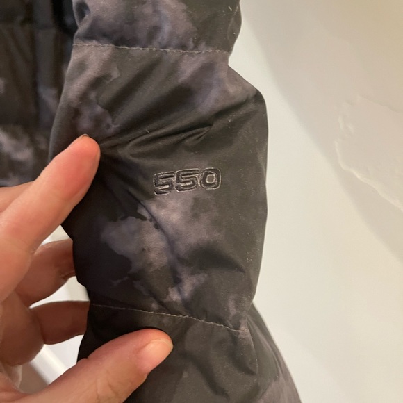 The north face down filled puffer jacket - Picture 6 of 11